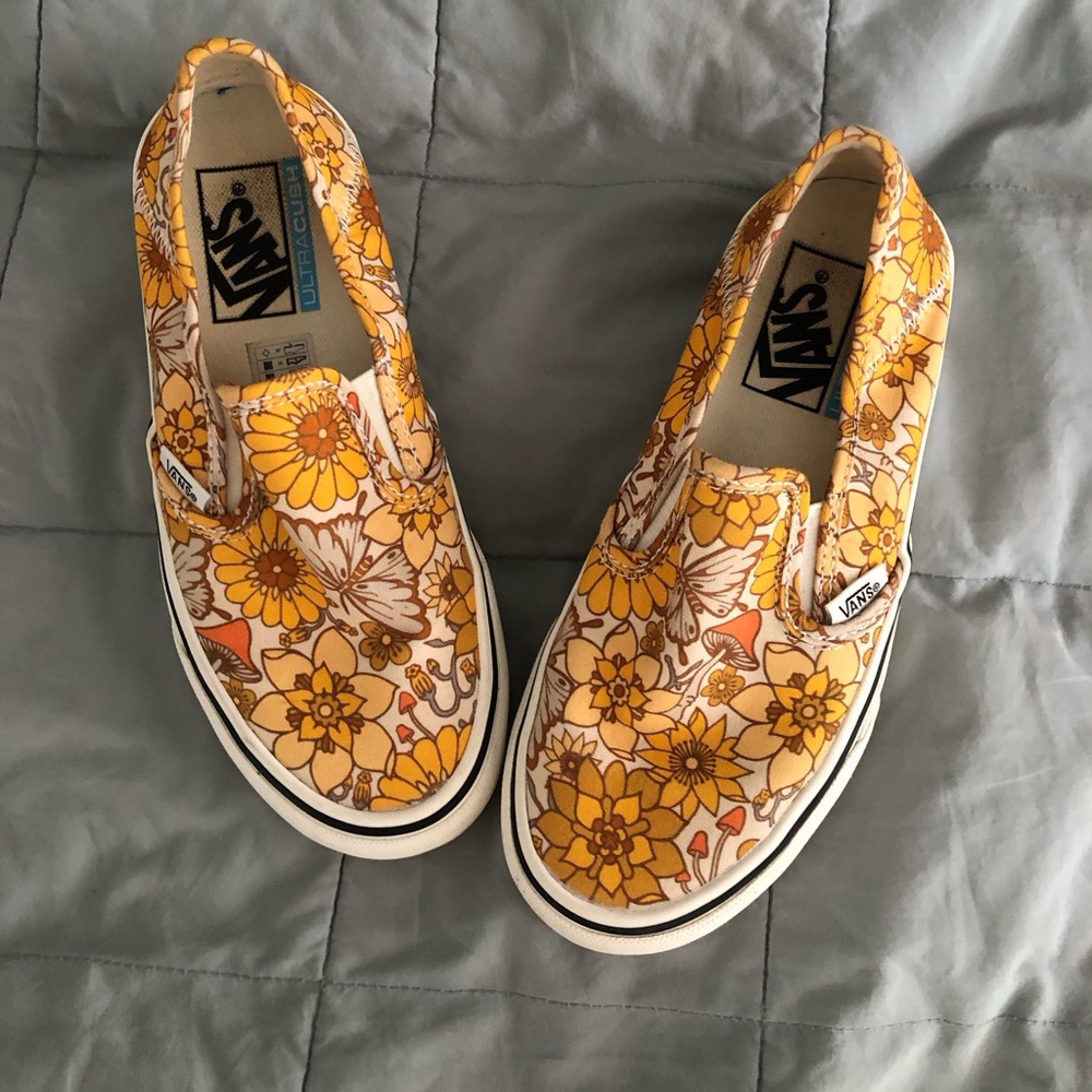 Vans Trippy Floral Slip Ons